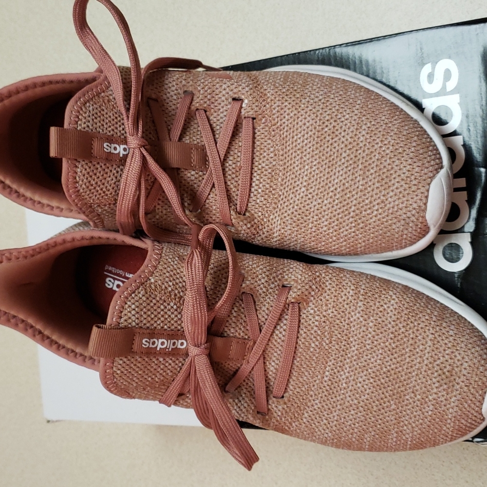 FLASH SALE!! Adidas cloudfoam pure Blush knit Running sneakers 10m EUC